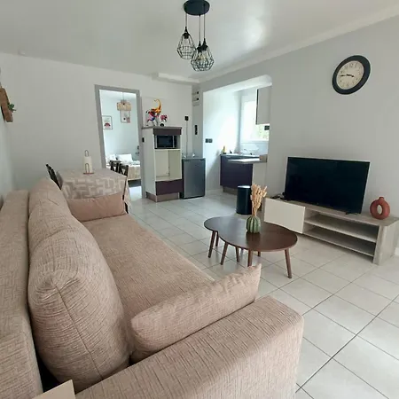 T1 Cosy Avec Jardin A 7 Min De L'aeroport, Proche De Nantes アパート