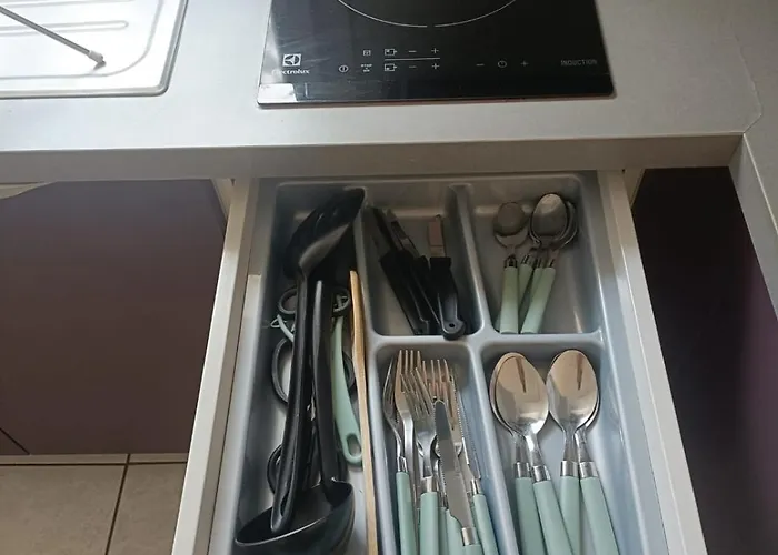 Appartement T1 Cosy Avec Jardin A 7 Min De L'aeroport, Proche De Nantes *